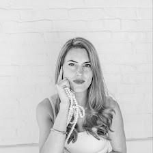 Sara Thornhill • Prana Tova