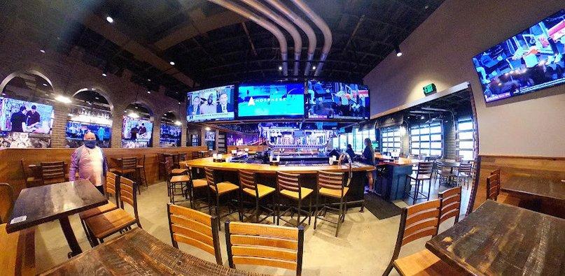 Walk-On's Sports Bistreaux - Wesley Chapel Restaurant