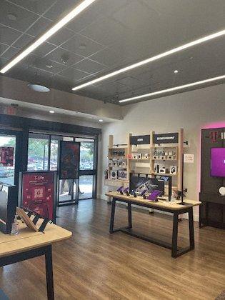 T-Mobile Experience Store