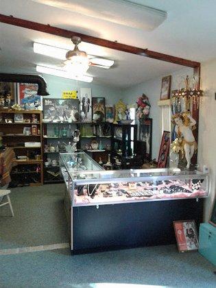 Long Trading Post& Pawn