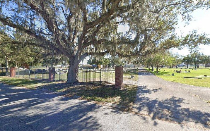Lincoln Park Cemetery