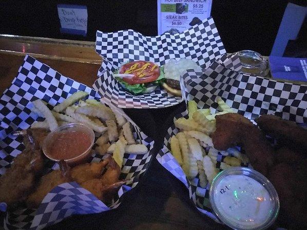 Fuzzy's Sports Bar & Grill