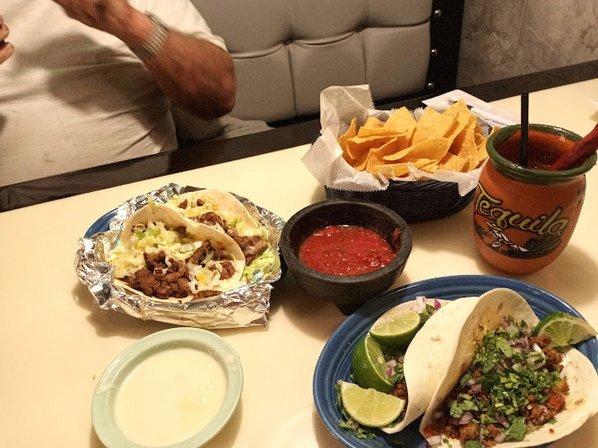 Plaza Mexico Mariscos Restaurant Bar and Grill