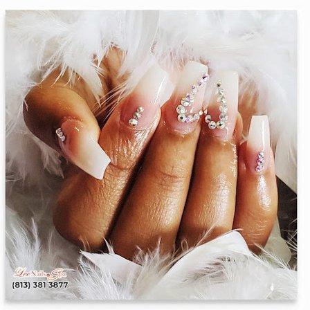 Lee Nails & Spa