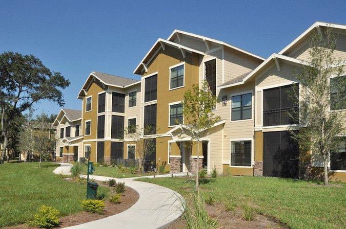 Valrico Station Apartment Homes