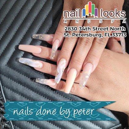 Moon Nail Lounge