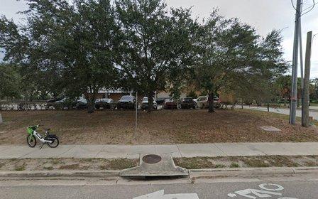 Julian B. Lane Riverfront Recreational Center