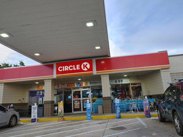Circle K / Shell Gas Station