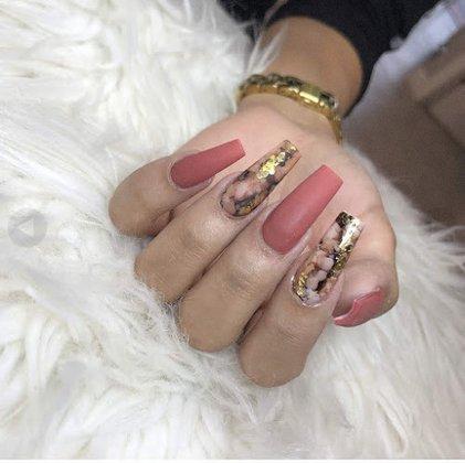 Reinas Beauty Bar