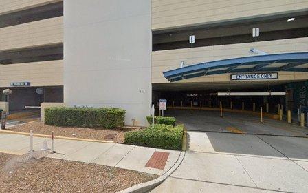 Johns Hopkins Outpatient parking entrance