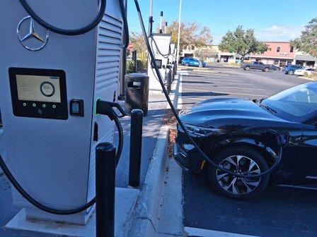 Mercedes-Benz Charging Station