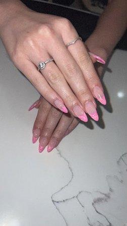 Crave Nails & Beauty Bar