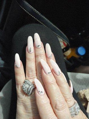 United Nails