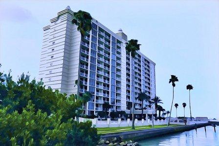 Pierce 100 Condominium