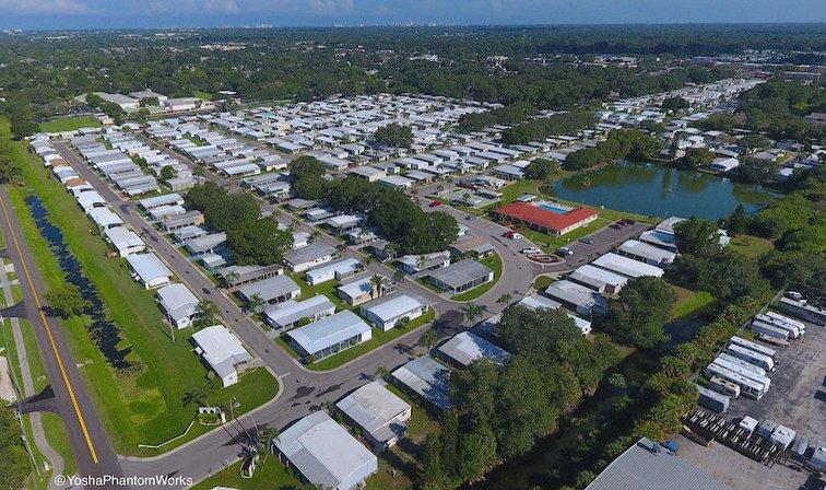 La Plaza Mobile Home Park