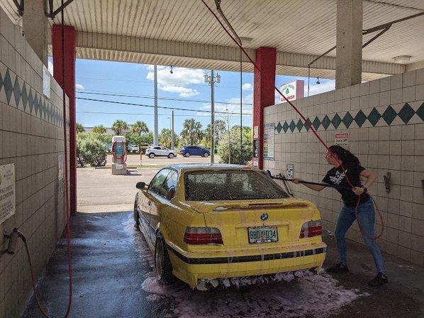Forest Pointe Car Wash