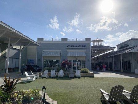 COACH Outlet