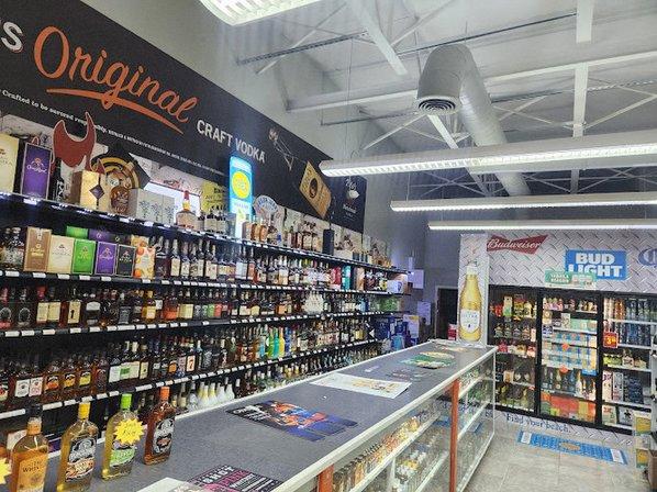 E Z Stop Liquor