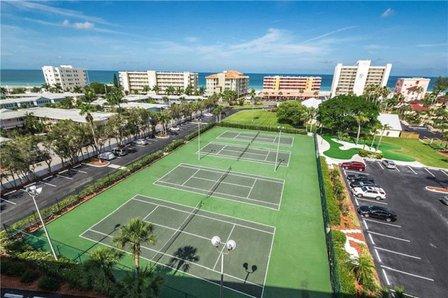 Bay Shores Yacht & Tennis Club