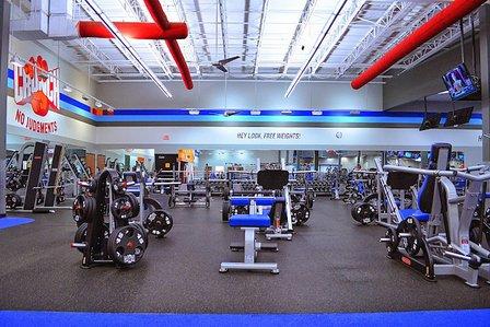 Crunch Fitness - Bloomingdale