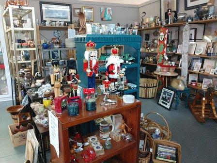 AntiqueToys.com cases within Antique Marketplace