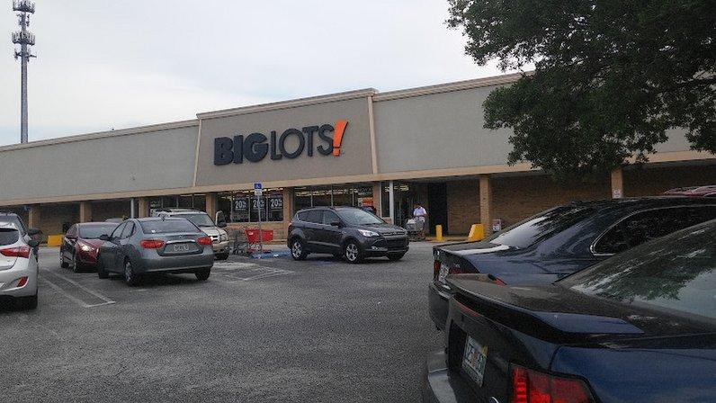 Kings Row Shopping Center