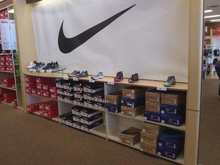 Famous Footwear