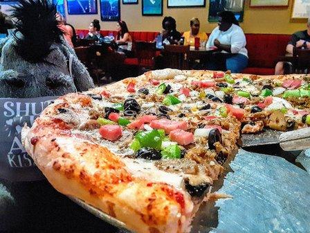 Downtown Pizza Sports Bar and Grill