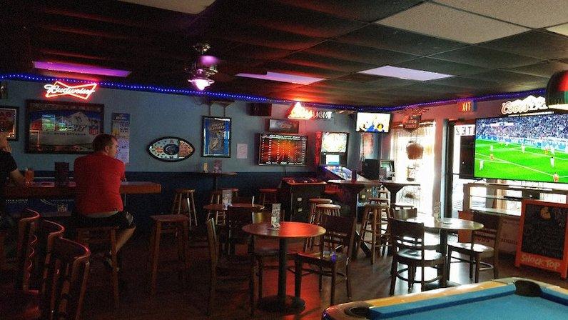 Mackenzies Sports Tavern