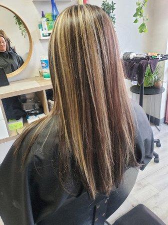 Salon 705