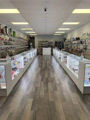 Cloud 9 Smokes (Smoke, Vape & Cigar Shop)
