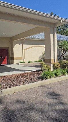 Spanish Kingdom Hall of Jehovah's Witnesses--Drew Park, Hillsboro, Manhattan, Monaco, Tampa West, & Town 'N Country