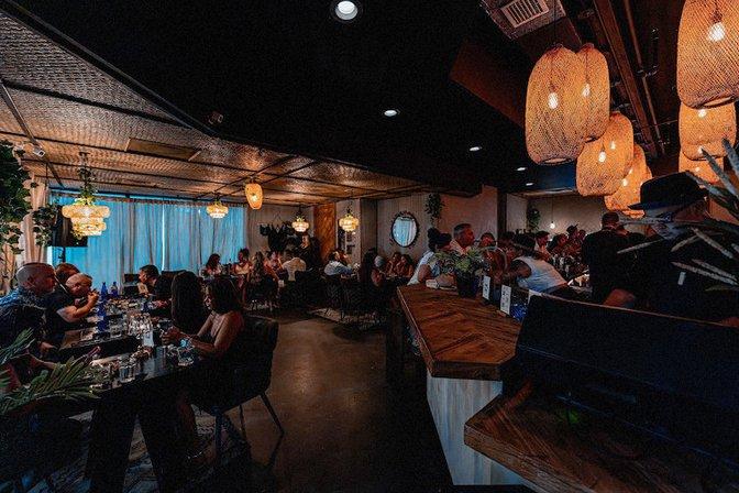 Santos Kitchen + Lounge