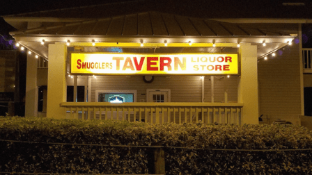 Smugglers Tavern & Liquor Store | Neighborhood Bar in Tierra Verde, FL
