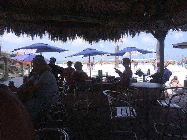 Chris' Beachside Bar