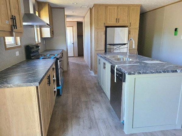 EASY MOBILE HOMES BALM FL #1 Manufactured home Dealer - Installer