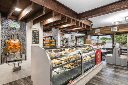 Cali Bakery