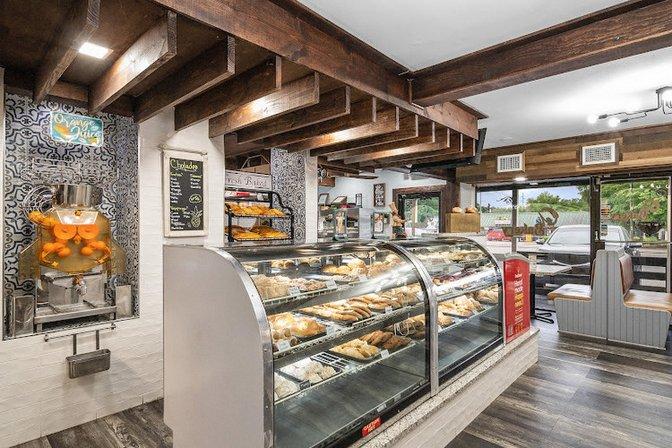 Cali Bakery