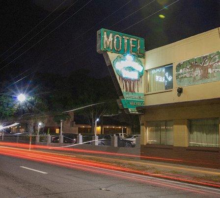 Banyan Tree Motel