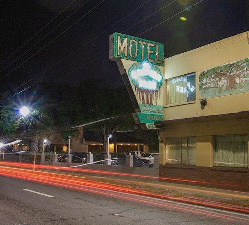 Banyan Tree Motel