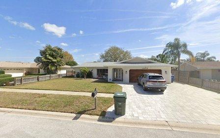 Centrally Located Coastal Largo Escape w/ Patio!