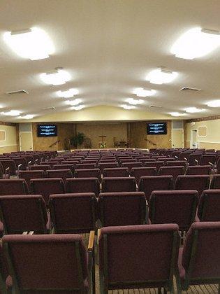 Kingdom Hall of Jehovah's Witnesses--Largo West & Largo Spanish