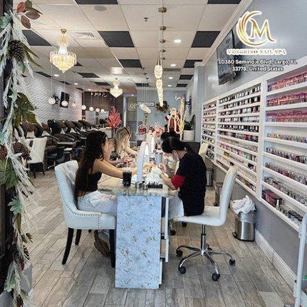 Moschino Nail Spa