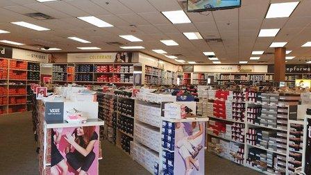 Famous Footwear