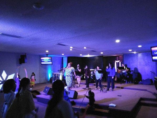 Palabra Refrescante Church of God