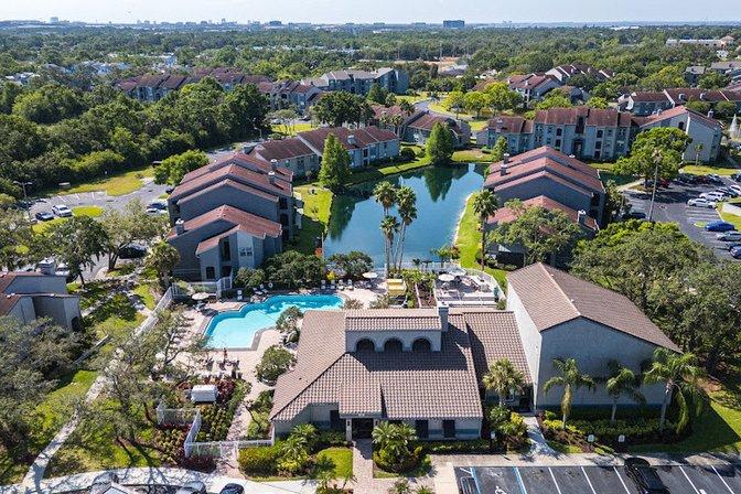 Vantage on Hillsborough Apartments