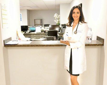 Dr. Rena Mehta, MD - Internal Medicine Primary Care Physician