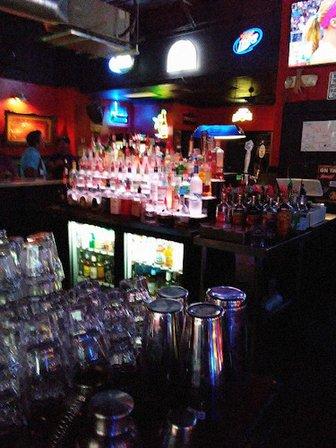 Breakers Bar