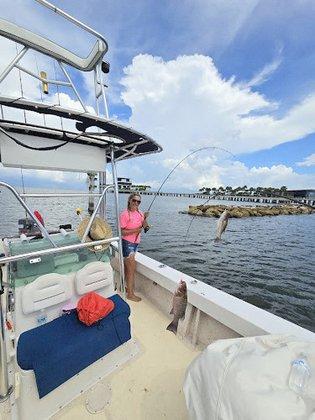 Capt DL Spragg Charters
