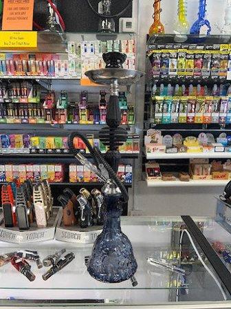 SMOKING KINGS SMOKE SHOP 49TH